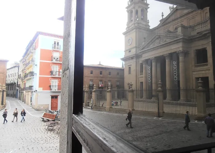 Plaza Catedral hostel Pamplona
